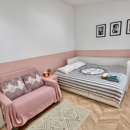 Indépendant à Roissy-en-france, Proche Aéroport Cdg Appartamento *