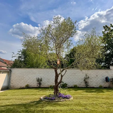 Indépendant à Roissy-en-france, Proche Aéroport Cdg Appartamento *
