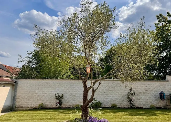 Indépendant à Roissy-en-france, Proche Aéroport Cdg Appartamento *